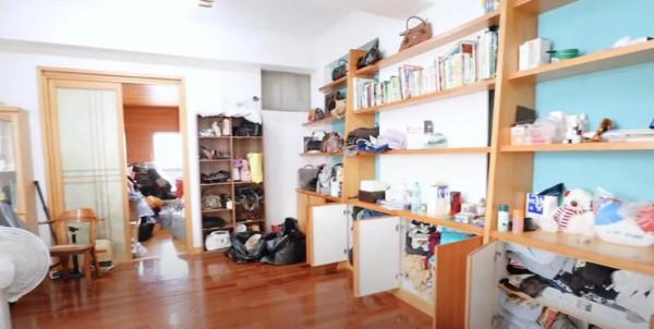 屋主花4.5萬僱12位整理師上門整理，卻依然“整理不到位”？