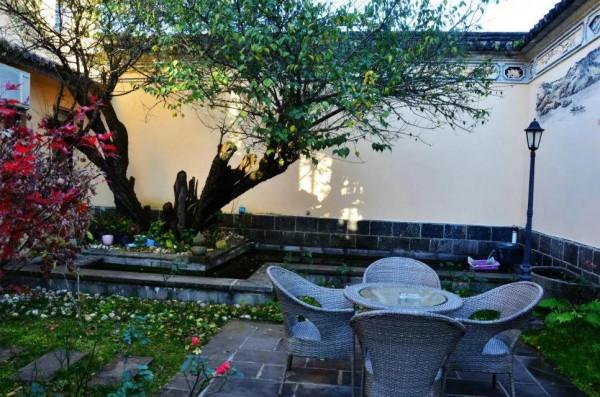 自駕七彩雲南：相逢普渡村，遇見可愛的老沙