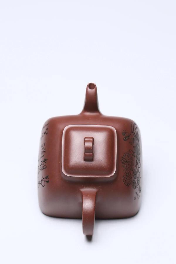 佳作鑑藏·孤菱原礦深井老紫泥.400cc制壺:王桂芬正高(研究員) 佳作鑑藏·孤菱原礦深井老紫泥.400cc制壺:王桂芬正高(研究員)