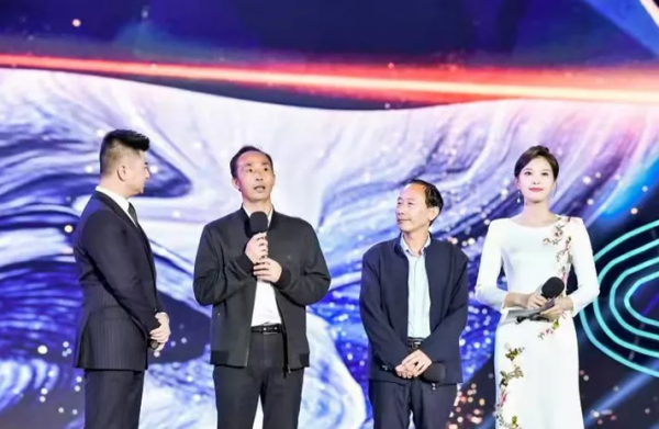 豐收笑聲 百年留聲 大地回聲 時代呼聲——2021中國農民豐收節第四屆中國農民電影節開幕晚會盛大舉辦 豐收笑聲 百年留聲 大地回聲 時代呼聲——2021中國農民豐收節第四屆中國農民電影節開幕晚會盛大舉辦