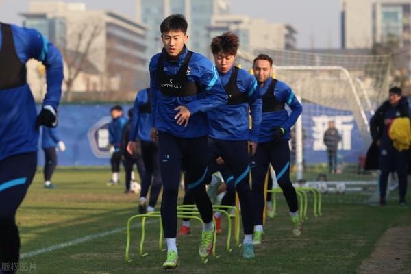 河南嵩山龍門需要提供&OpenCurlyDoubleQuote;食材&rdquo;給哈維爾，現在都是前任選拔的外援