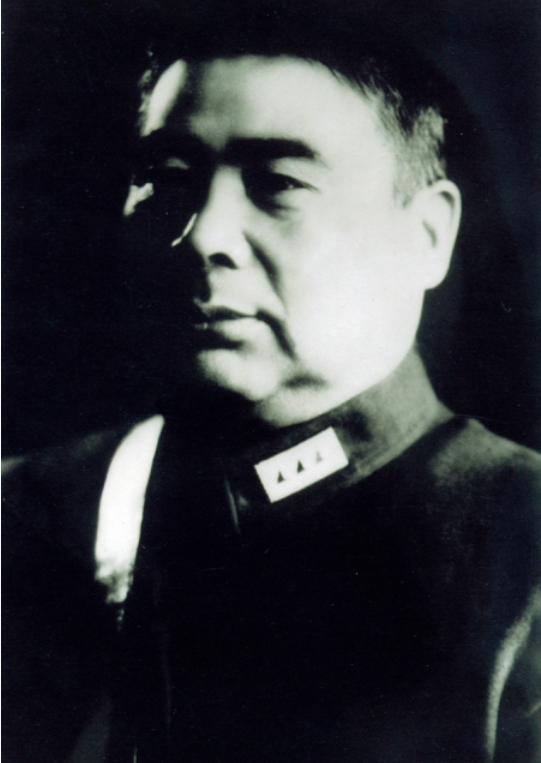 她是第一任衛生部長,丈夫馮玉祥,女兒馮理達參與非典救治工作 她是第一任衛生部長,丈夫馮玉祥,女兒馮理達參與非典救治工作