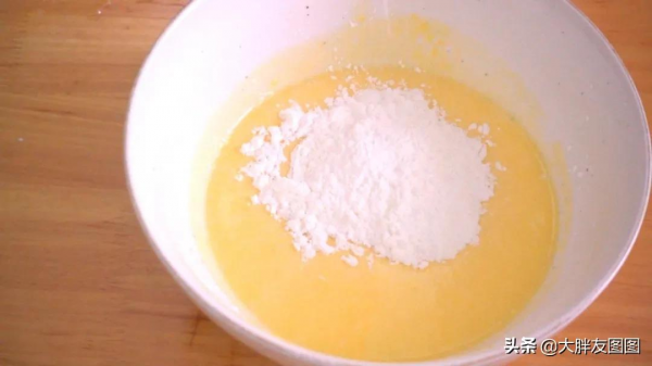 橙子皮別扔,用來做蛋糕絕了,柔軟蓬鬆,香味四溢 橙子皮別扔,用來做蛋糕絕了,柔軟蓬鬆,香味四溢