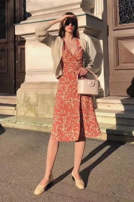 今秋最流行的5件外套+裙子，巨顯瘦巨時髦