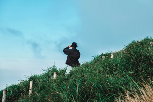 中年人最好的活法:物質低配,家庭高配,精神頂配 中年人最好的活法:物質低配,家庭高配,精神頂配