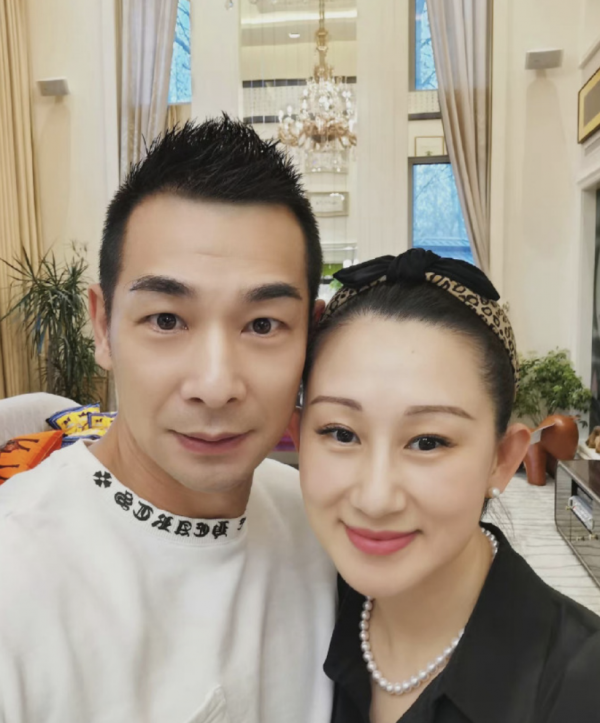 張丹露：趙文卓一生至愛梅豔芳，偷偷養育私生子，為何轉身娶了她