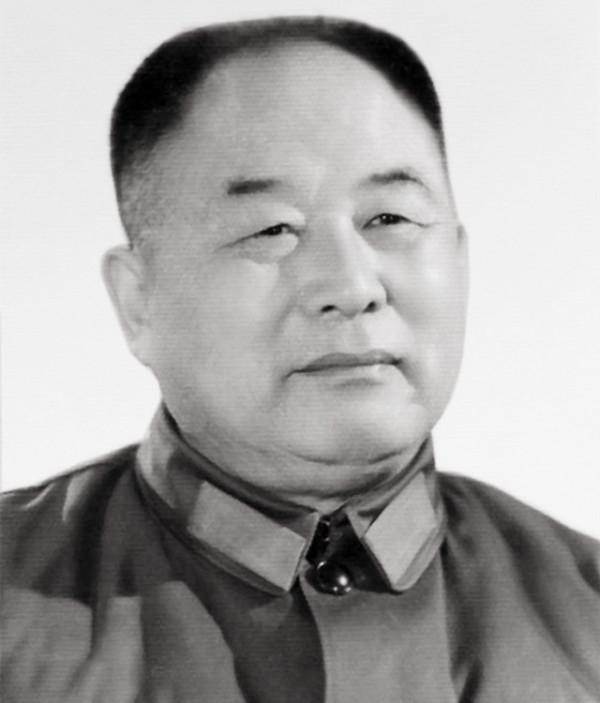 上甘嶺戰役的4個功臣師長,他們都是誰?1955年授予什麼軍銜? 上甘嶺戰役的4個功臣師長,他們都是誰?1955年授予什麼軍銜?