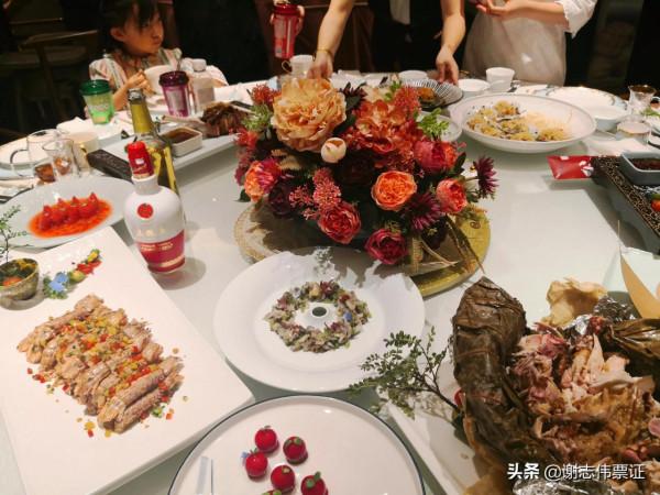 中秋聚餐閤家歡