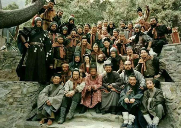 《水滸傳》中,楊志弄丟10萬貫生辰綱,放到現在,相當於多少錢? 《水滸傳》中,楊志弄丟10萬貫生辰綱,放到現在,相當於多少錢?