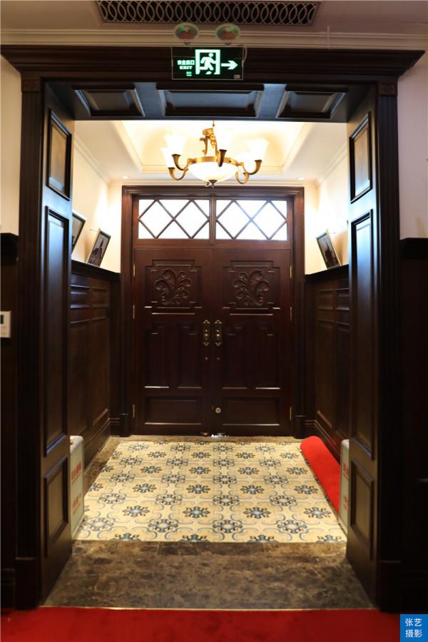 青島八大關有座豪華富麗的花園洋房，因中國首位影后胡蝶而得名