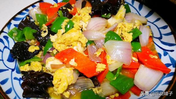 自從學會這道五彩菜，我家3天2頭吃，營養足又解饞，孩子特喜歡
