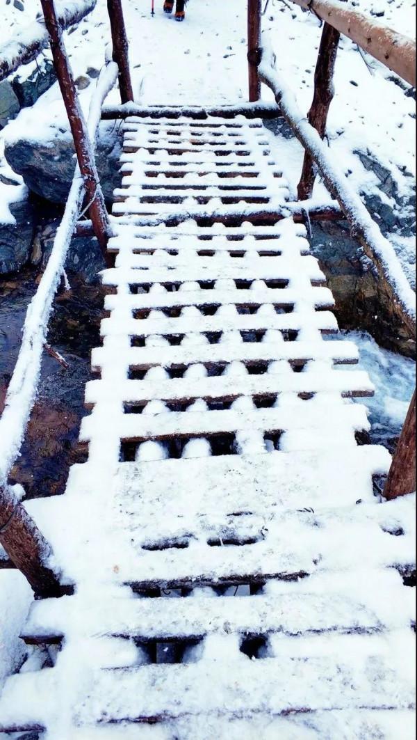 「蟠龍谷」藏在深閨裡的冰雪世界