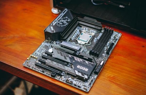 能壓住不關AVX512的i7 11700K!這款喬思伯水冷的秘訣是RGB水管? 能壓住不關AVX512的i7 11700K!這款喬思伯水冷的秘訣是RGB水管?