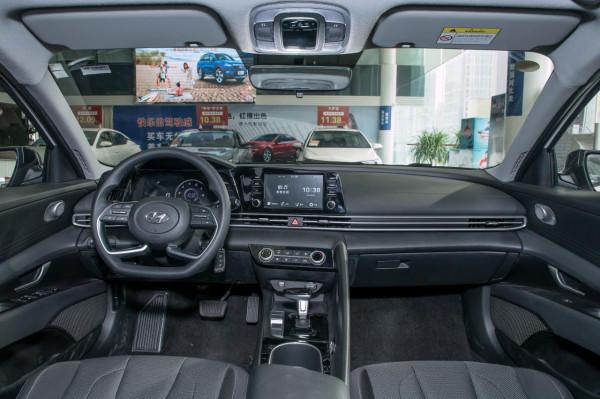 遵循內心還是隨波逐流,第七代伊蘭特和朗逸你該選誰? 遵循內心還是隨波逐流,第七代伊蘭特和朗逸你該選誰?