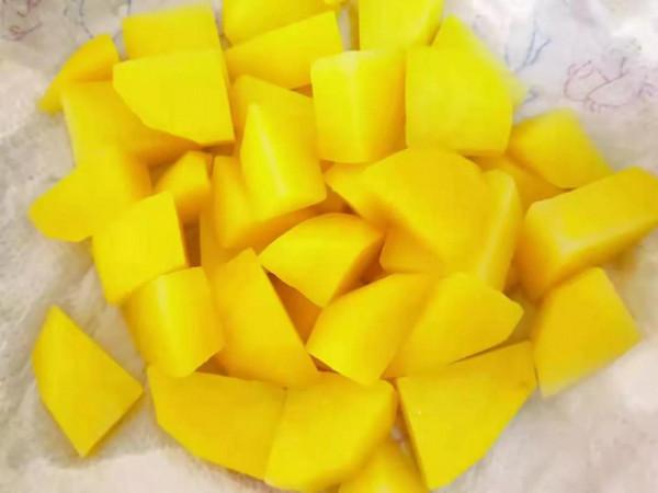 兩個土豆加一塊雞胸肉,這樣做居然比干鍋土豆好吃!女兒說很特別 兩個土豆加一塊雞胸肉,這樣做居然比干鍋土豆好吃!女兒說很特別