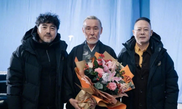 姜武 王志文主演電影《731》正式殺青 殺青照公佈