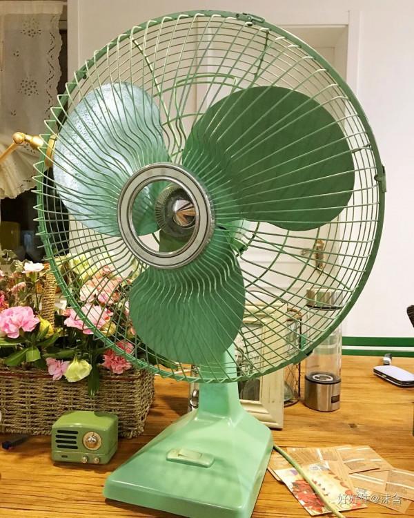 獨居女子神級改造60平小戶型，竟塞下五大功能區，收納顏值雙逆襲