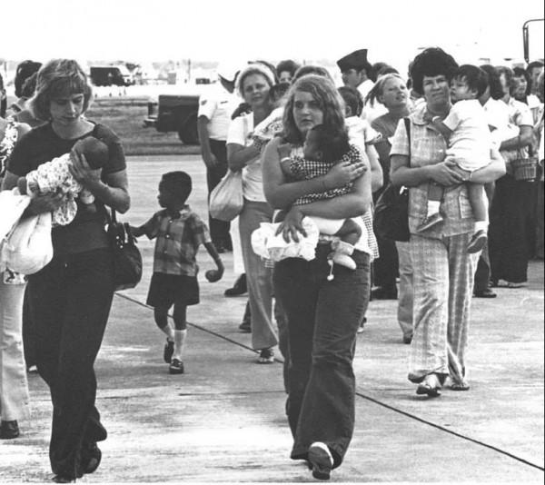 兩座軍事基地,是如何改變這個國家的? 兩座軍事基地,是如何改變這個國家的?