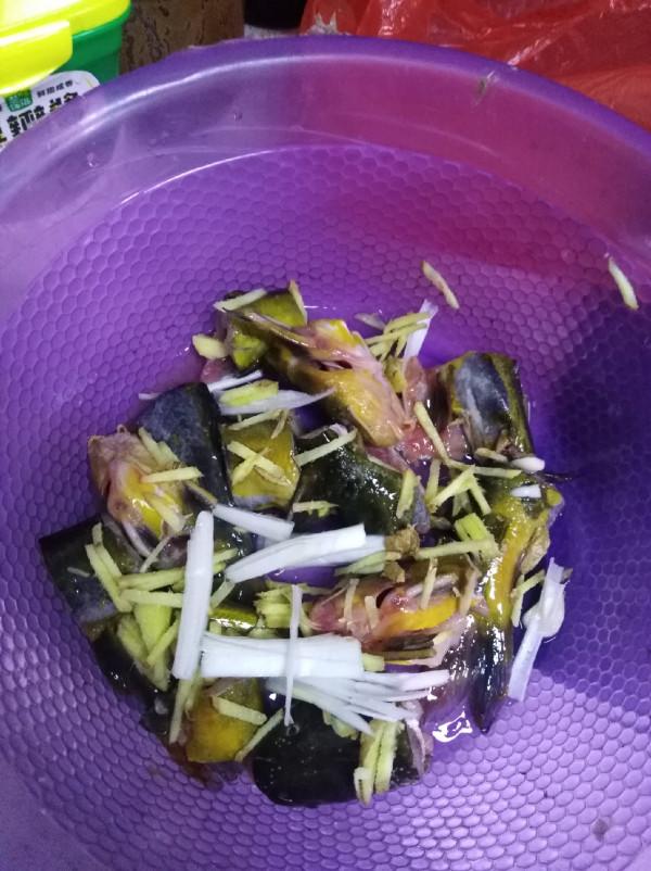 「美食」抓住領導的胃，讓領導催著你釣魚，豈不美哉