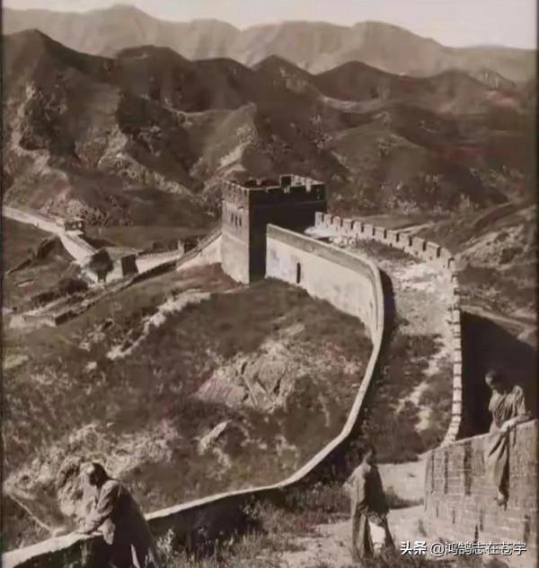 清末罕見老照片：駝背的皇后，喝茶的袁世凱，李蓮英扛著竹竿划船