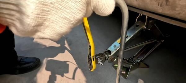 車上哪些設計完全是雞肋？這幾種配置完全是噁心人，你車上都有嗎