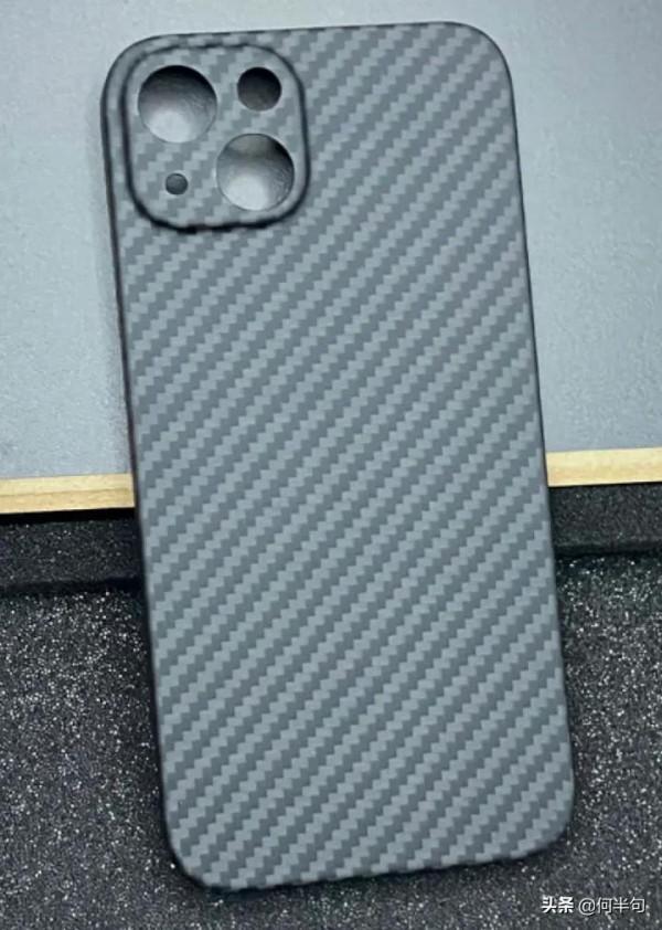 “屏霸”iPhone13proMAX定要薄到極致,薄如紙的殼更配 “屏霸”iPhone13proMAX定要薄到極致,薄如紙的殼更配