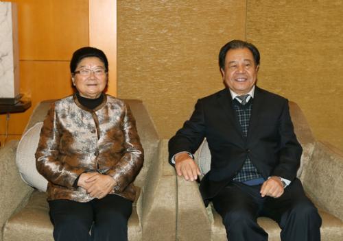 新中國首位女省長顧秀蓮:出身農民做到副國級,如今85歲依舊工作 新中國首位女省長顧秀蓮:出身農民做到副國級,如今85歲依舊工作