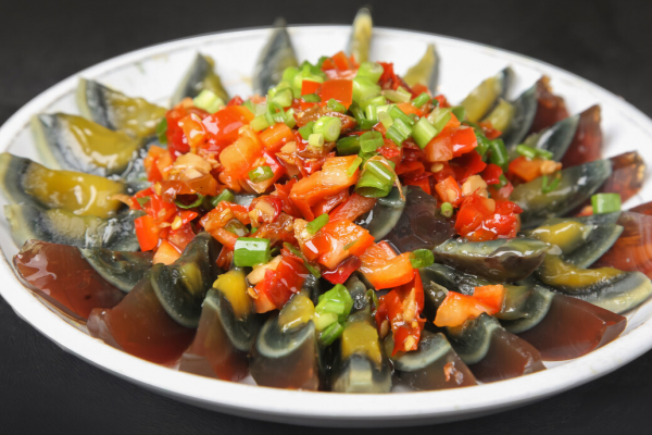 年夜飯必備5道冷菜，葷素都有，做法簡單寓意好，全家都說好味道