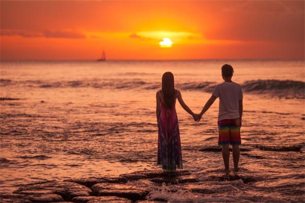 一夫一妻導致自然選擇失效，人類停止進化？研究：正在加速