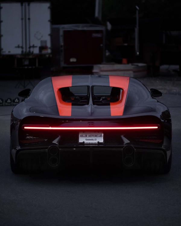 最快布加迪量產超級跑車正式交付，全球限量30臺，你買了嗎？