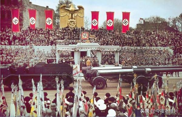 28張顛覆想象的老照片：落在德軍胸上的烏鴉，希特勒的純金城堡