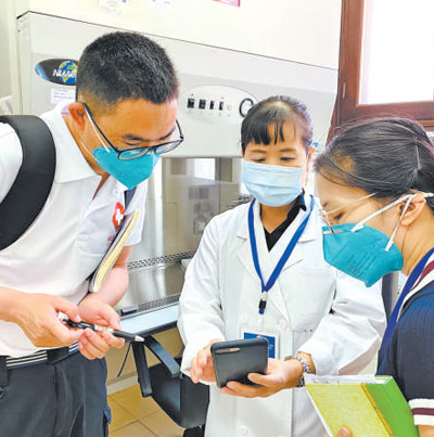 團結合作抗疫 展現大國擔當 團結合作抗疫 展現大國擔當