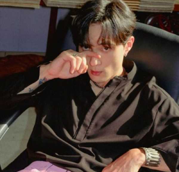 32歲韓男星被曝吸毒家暴!砸車還打罵前女友,行為激進女方已報警 32歲韓男星被曝吸毒家暴!砸車還打罵前女友,行為激進女方已報警