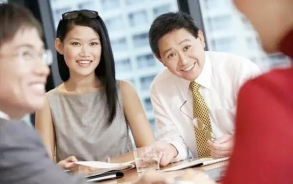 11年前，浙江農村奶奶收養了一個黑人小男孩巴比，如今怎麼樣了？