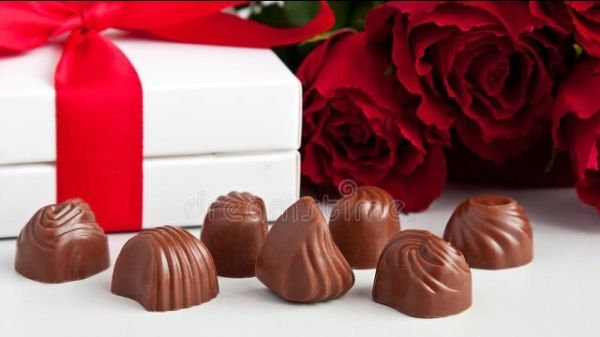 為什麼&OpenCurlyDoubleQuote;免費&rdquo;的生意卻很&OpenCurlyDoubleQuote;賺錢&rdquo;？財商好書解讀《免費》