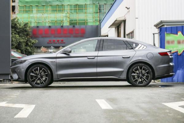 車長4980mm，最高續航605公里，20.98萬起，漢EV究竟值不值得買？