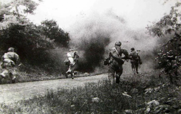 22歲小夥,抗美援朝一戰成名,板門店談判時,美國人指名要見他 22歲小夥,抗美援朝一戰成名,板門店談判時,美國人指名要見他