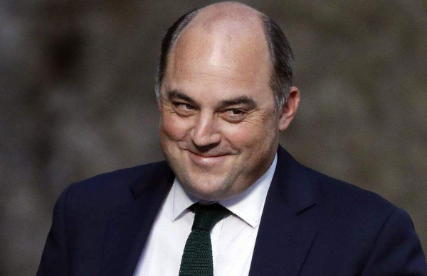 1月13日，美議員要中國配合溯源，否則制裁；英防長威脅教俄做人