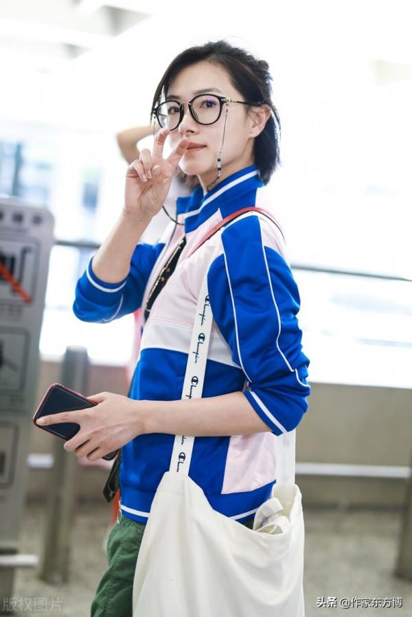 萬茜的穿搭樸素無華,可是為什麼我喜歡她呢?有一種職場女性範兒 萬茜的穿搭樸素無華,可是為什麼我喜歡她呢?有一種職場女性範兒