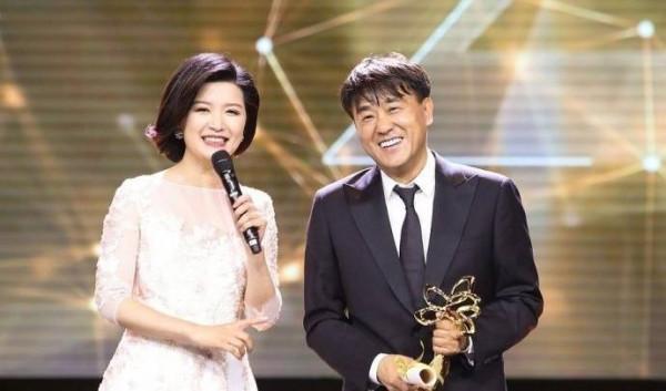 何冰再演斷案的“大人”，今日的“劉墉”不輸當年“宋慈”