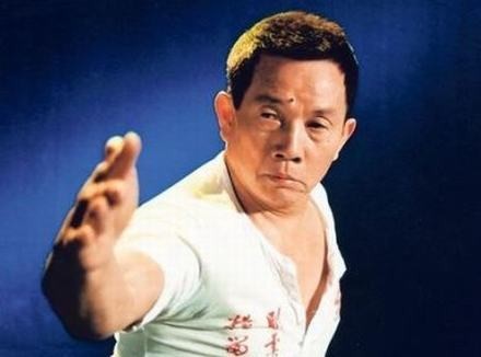 翁靜晶的“忘年戀”:“爹式”婚姻長達29年,張國榮曾為她著迷 翁靜晶的“忘年戀”:“爹式”婚姻長達29年,張國榮曾為她著迷