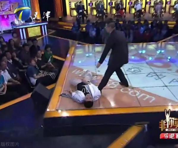 《非你莫屬》那些衣冠楚楚的大佬，有人成監下囚，有人揮淚賣高樓