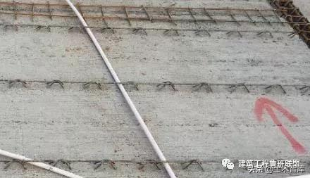 土建採用鋁模、裝配式施工時，機電如何配合預埋？