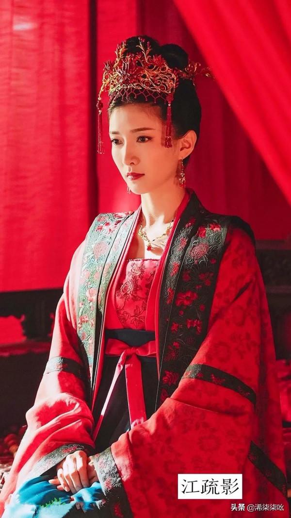 女明星穿上嫁衣誰最美，我認為是白鹿