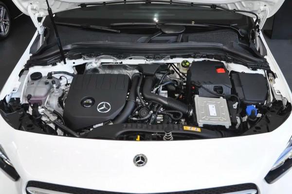 賓士B級對比雷克薩斯CT，如何選擇！