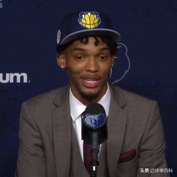 詹姆斯與兒子高中隊友同場競技 賽後感嘆：這太美妙了