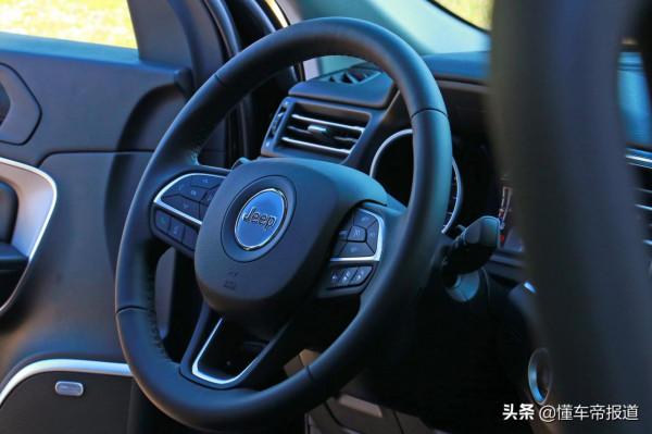 新車｜實力均衡，質感舒適！試駕新款Jeep大指揮官