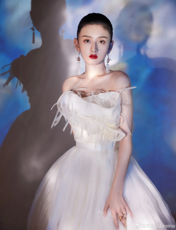 看完韓圈紅毯,才知道女明星的生圖有多內卷 看完韓圈紅毯,才知道女明星的生圖有多內卷