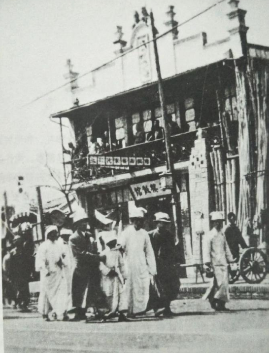 李大釗逝世後,他的夫人趙紉蘭歷時6年,才讓李大釗先生入土為安 李大釗逝世後,他的夫人趙紉蘭歷時6年,才讓李大釗先生入土為安