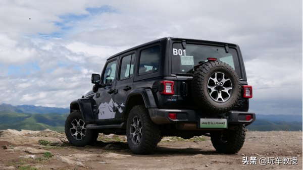 375馬力+大梁車身+尾門雙開！全新Jeep牧馬人4xe試駕